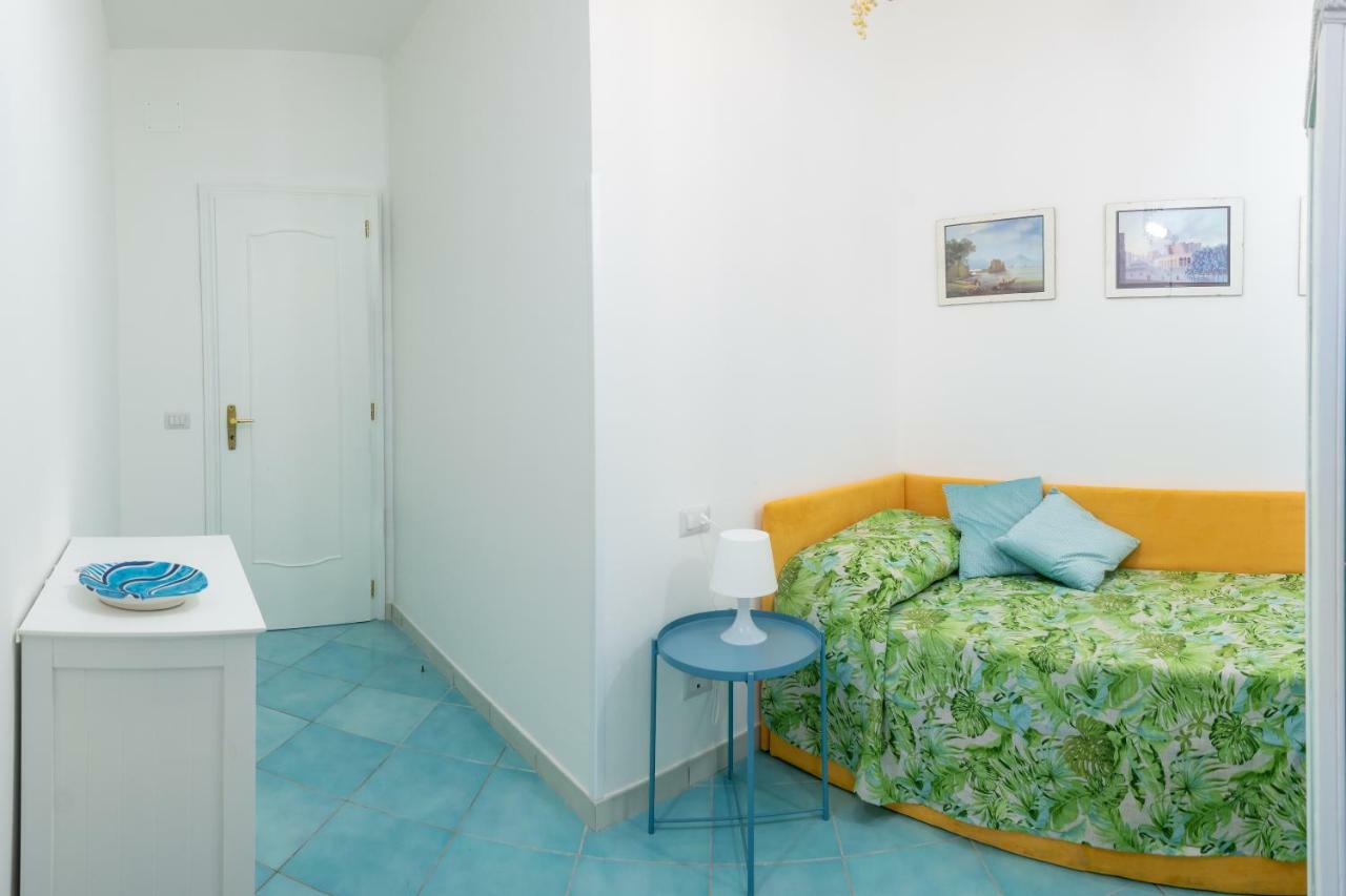 La Casetta Linda - New 2 Bedroom Apt In Sorrento With Seaview Terrace Zewnętrze zdjęcie