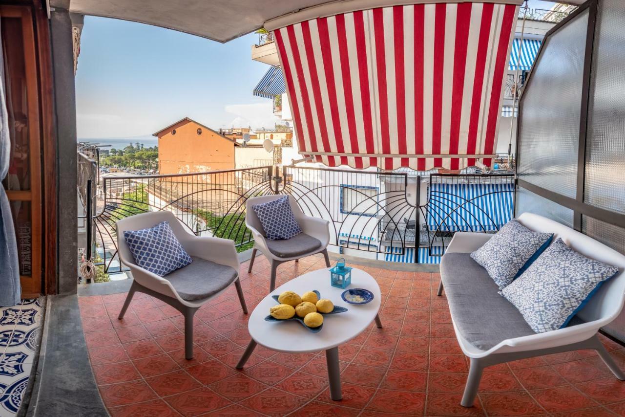 La Casetta Linda - New 2 Bedroom Apt In Sorrento With Seaview Terrace Zewnętrze zdjęcie